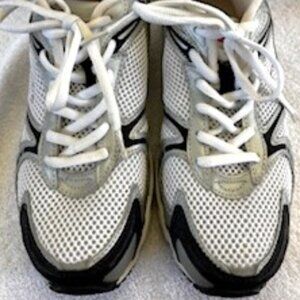 Turntec "Blast" running shoes NWOT Size 8-1/2